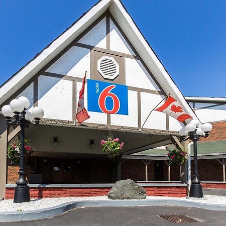 Motel 6-Trenton, On ภายนอก รูปภาพ