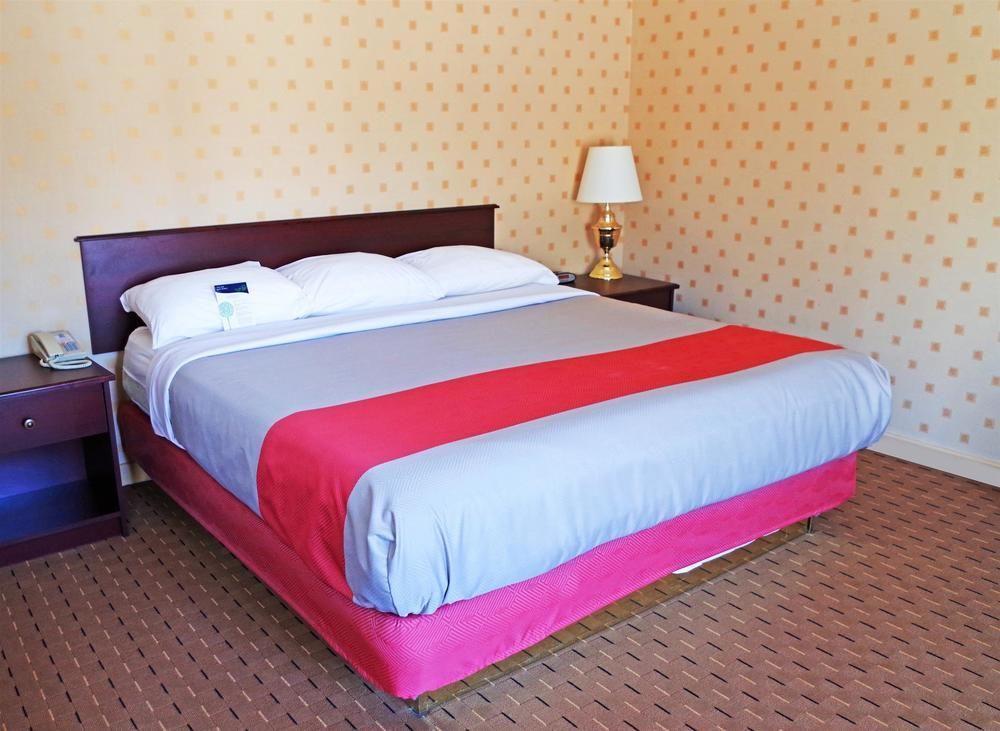Motel 6-Trenton, On ภายนอก รูปภาพ