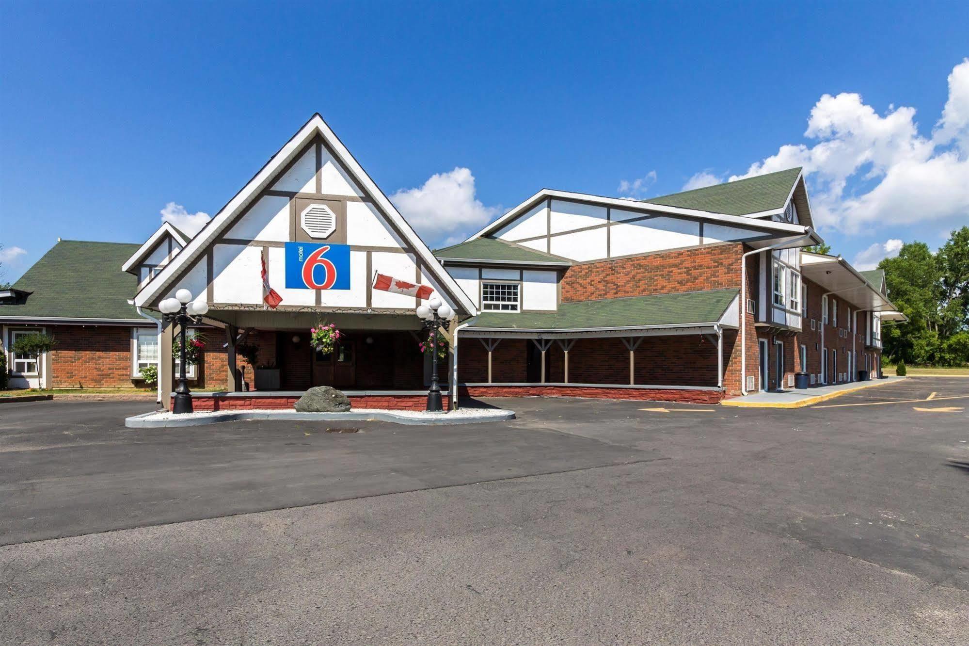 Motel 6-Trenton, On ภายนอก รูปภาพ
