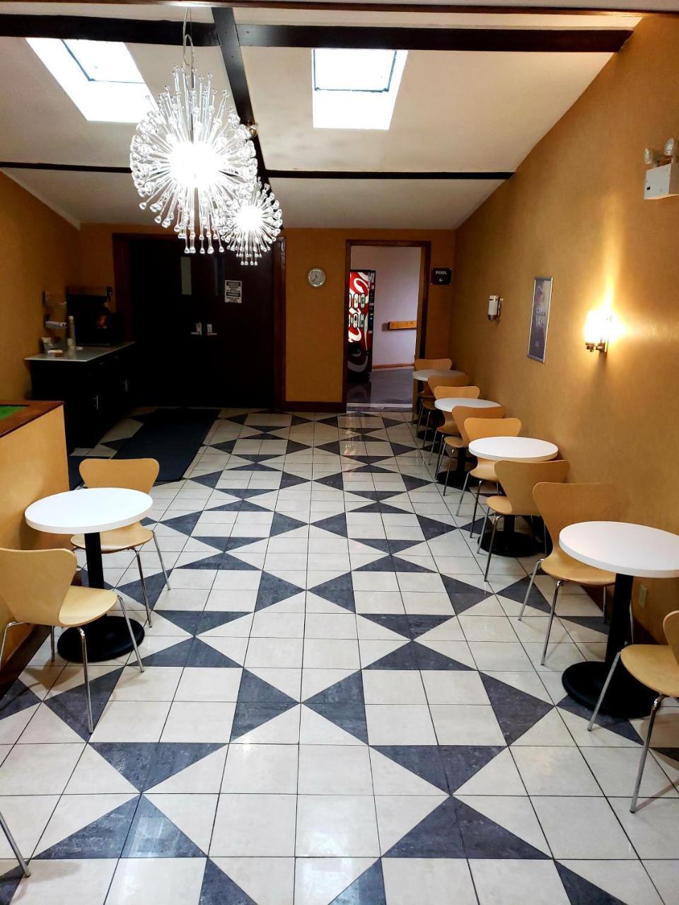 Motel 6-Trenton, On ภายนอก รูปภาพ