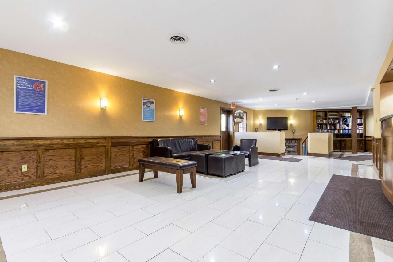 Motel 6-Trenton, On ภายนอก รูปภาพ